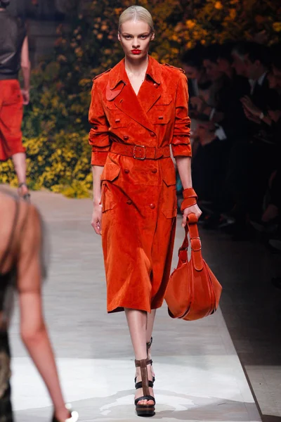 Look 5